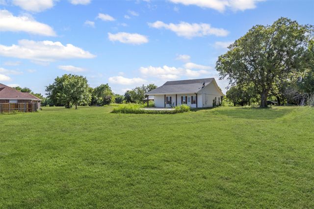 172 Edna Road, Waxahachie, TX 75165