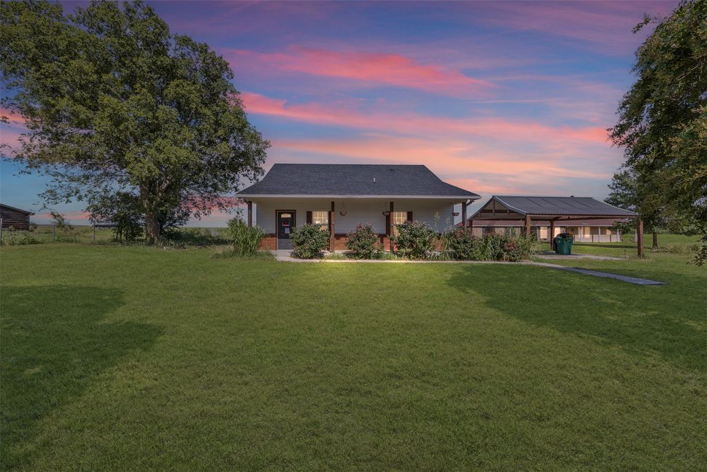172 Edna Road, Waxahachie, TX 75165