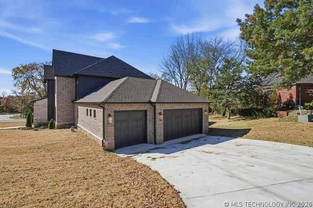 1937 S Surrey Court, Bartlesville, OK 74006