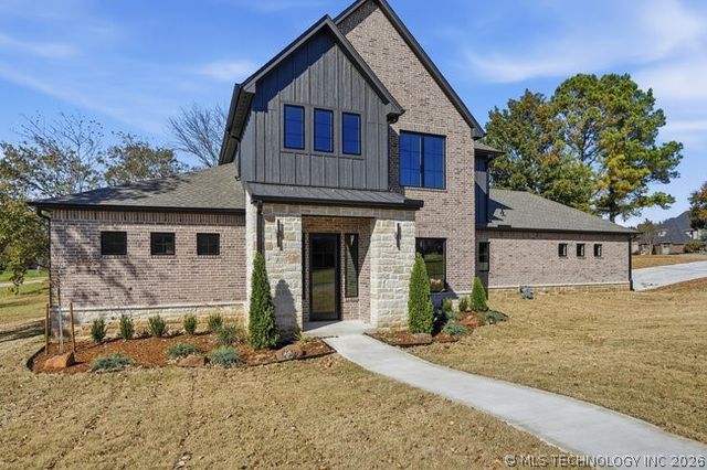 1937 S Surrey Court, Bartlesville, OK 74006