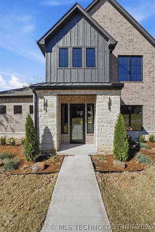 1937 S Surrey Court, Bartlesville, OK 74006