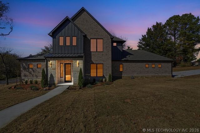 1937 S Surrey Court, Bartlesville, OK 74006