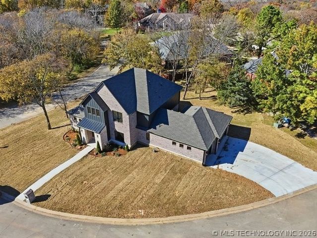 1937 S Surrey Court, Bartlesville, OK 74006