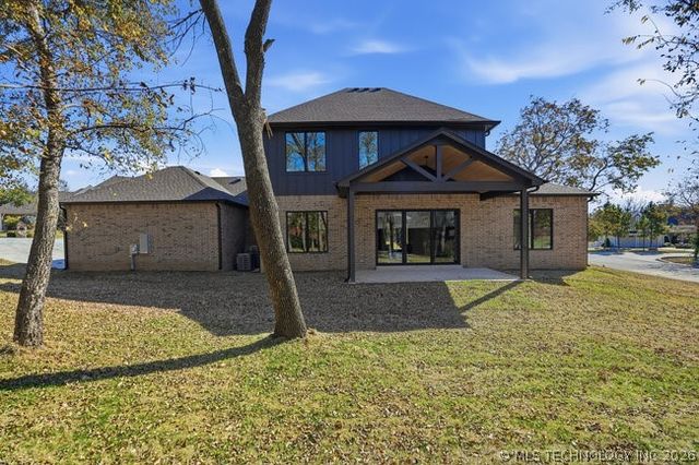 1937 S Surrey Court, Bartlesville, OK 74006