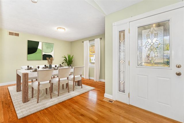 702 S Oak Street, Buchanan, MI 49107