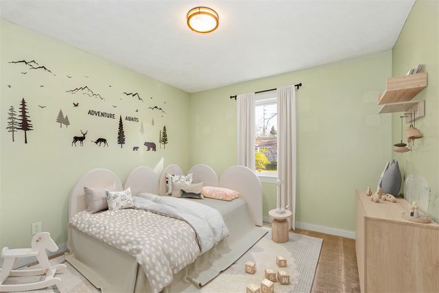 702 S Oak Street, Buchanan, MI 49107