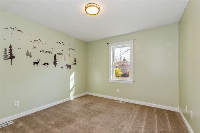 702 S Oak Street, Buchanan, MI 49107