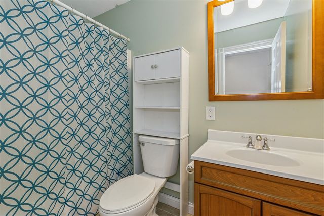 702 S Oak Street, Buchanan, MI 49107