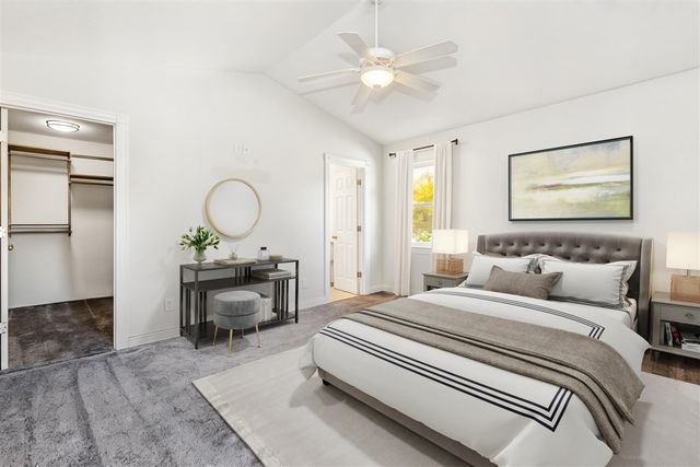 702 S Oak Street, Buchanan, MI 49107