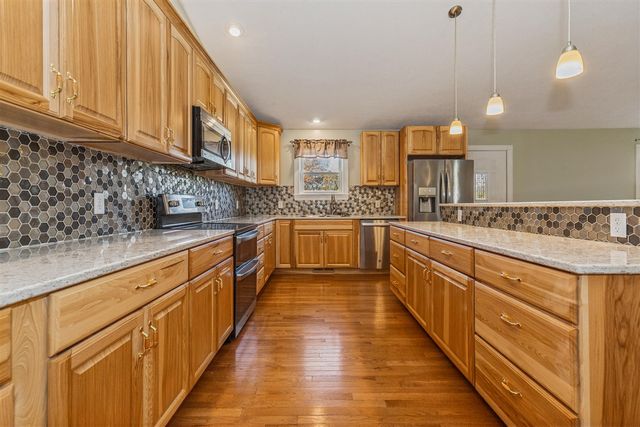 702 S Oak Street, Buchanan, MI 49107