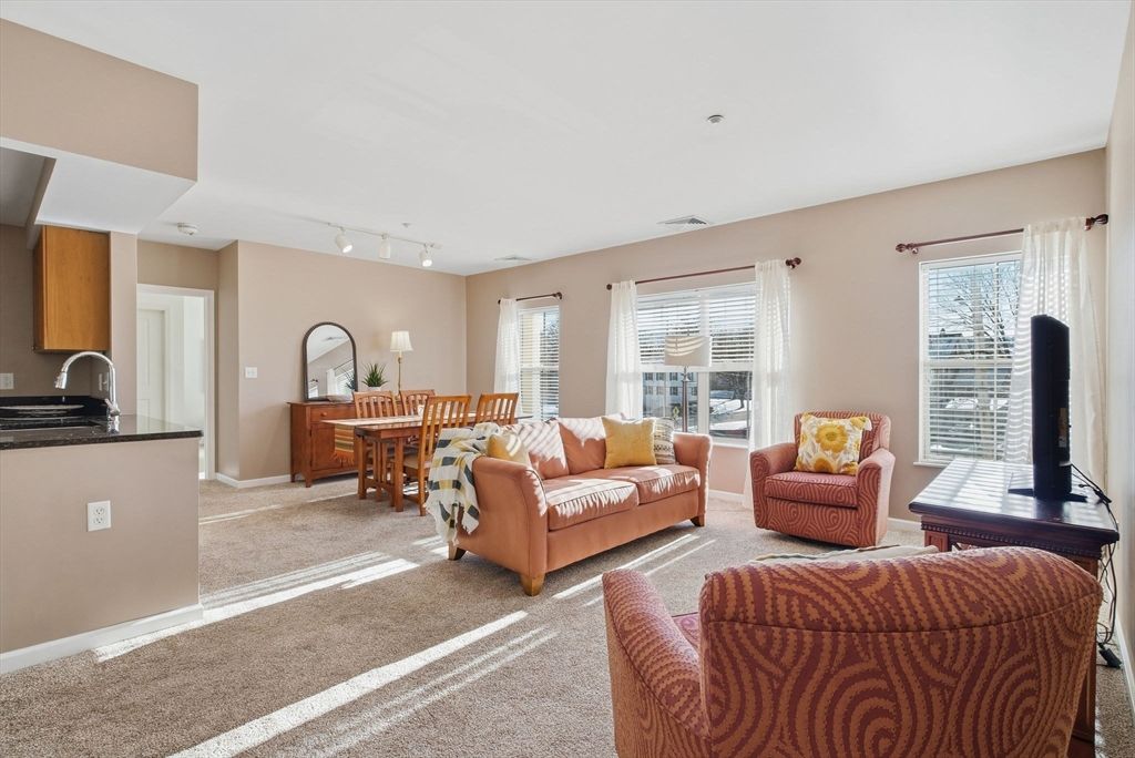 248 Main Street 210, Hudson, MA 01749