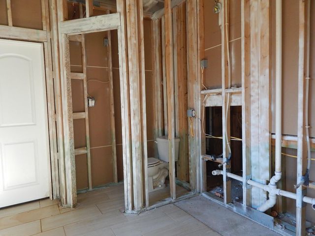 9155 White Tail Drive, Conroe, TX 77303