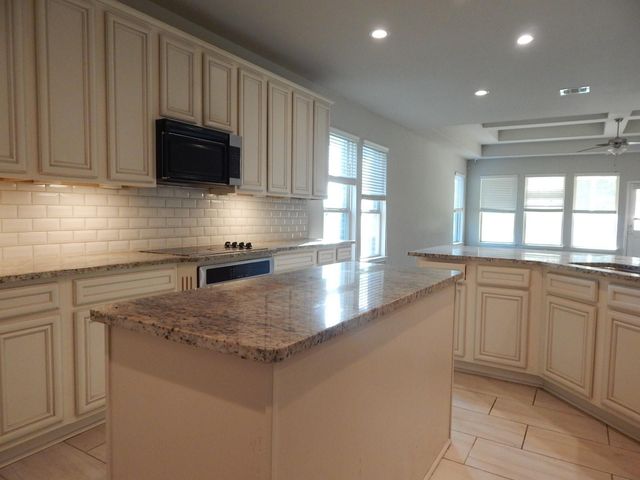 9155 White Tail Drive, Conroe, TX 77303
