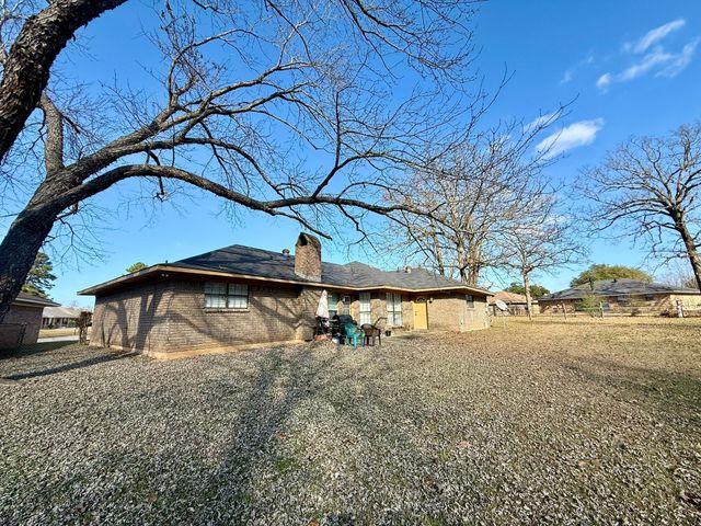 6335 Ernwood Circle, Shreveport, LA 71119