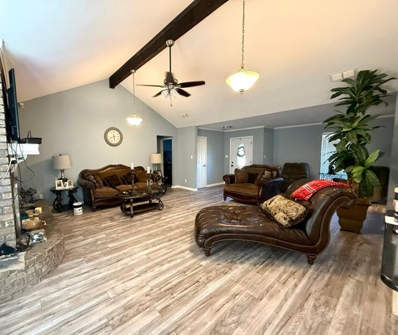 6335 Ernwood Circle, Shreveport, LA 71119