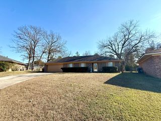 6335 Ernwood Circle, Shreveport, LA 71119