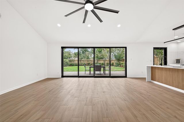 6003 Benning Drive, Houston, TX 77096