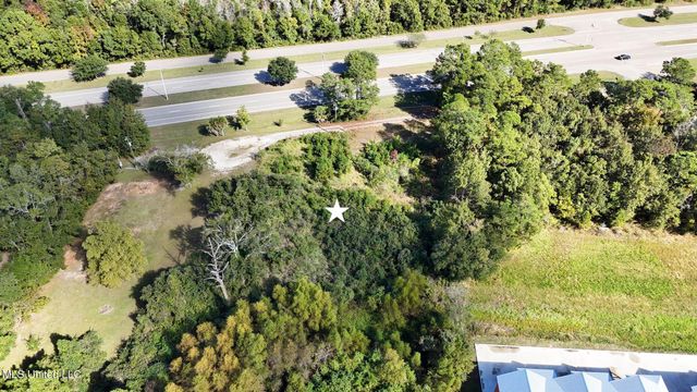 250-252 Hwy 90, Bay Saint Louis, MS 39520