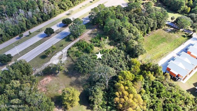 250-252 Hwy 90, Bay Saint Louis, MS 39520
