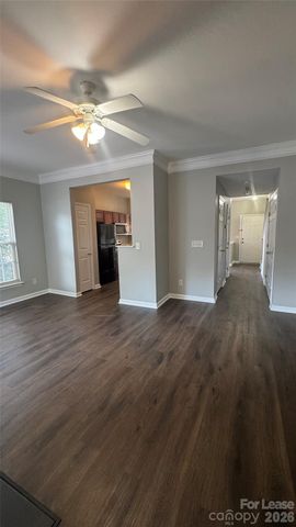 1306 Stourbridge Lion Drive, Charlotte, NC 28213