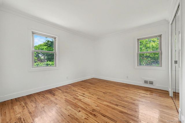 70 Richbell Road, White Plains, NY 10605