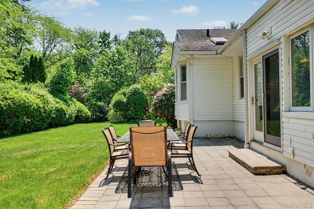 70 Richbell Road, White Plains, NY 10605