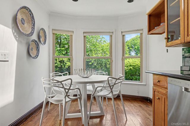 70 Richbell Road, White Plains, NY 10605
