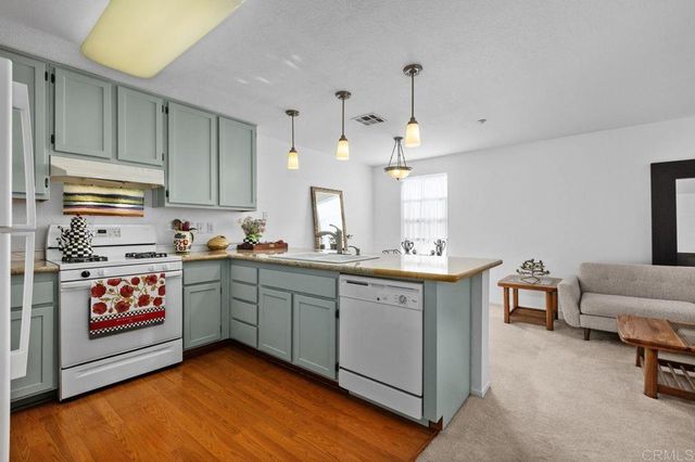 14676 Via Fiesta 2, San Diego, CA 92127