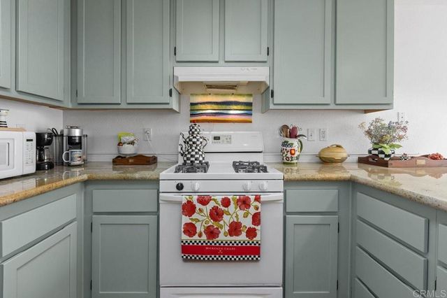 14676 Via Fiesta 2, San Diego, CA 92127