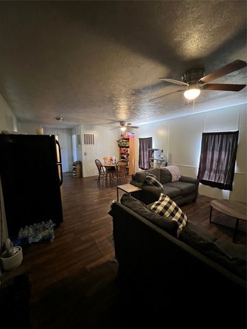 4215 Lanark Drive, Cresson, TX 76035