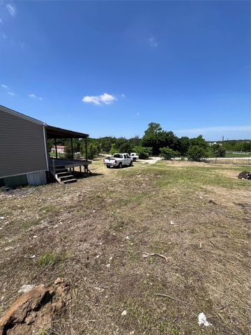4215 Lanark Drive, Cresson, TX 76035