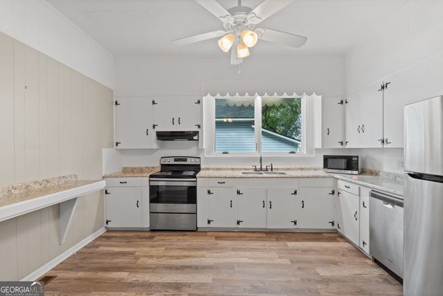 39 Litchfield Street, Cartersville, GA 30120
