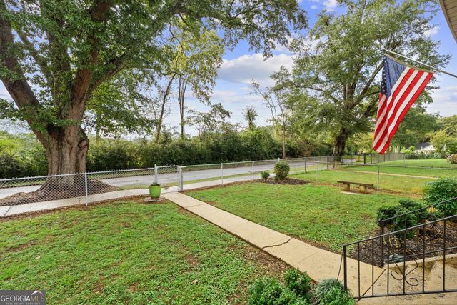 39 Litchfield Street, Cartersville, GA 30120