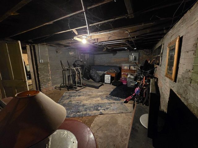 14131 Lincoln Avenue, Dolton, IL 60419