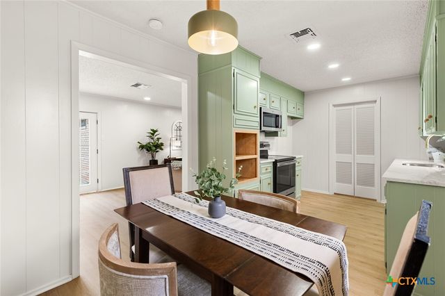 6407 Landmark Drive, Waco, TX 76710
