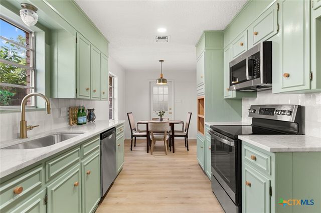 6407 Landmark Drive, Waco, TX 76710
