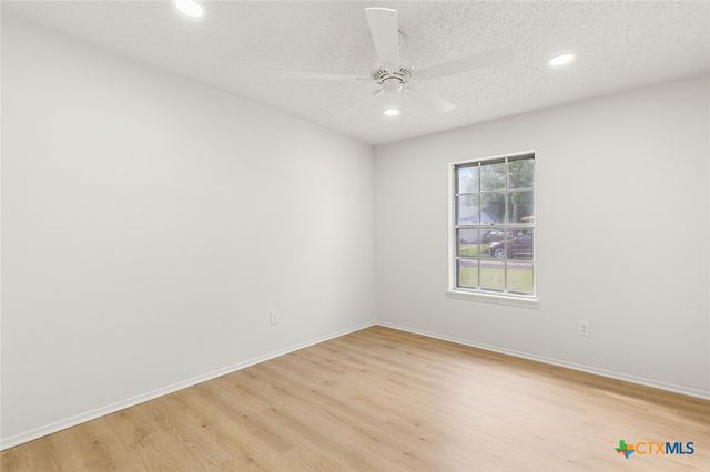 6407 Landmark Drive, Waco, TX 76710