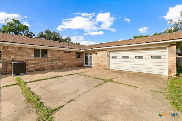 6407 Landmark Drive, Waco, TX 76710