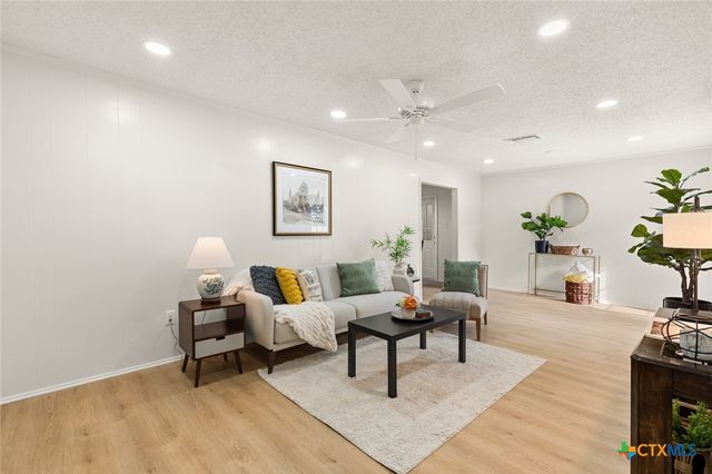 6407 Landmark Drive, Waco, TX 76710