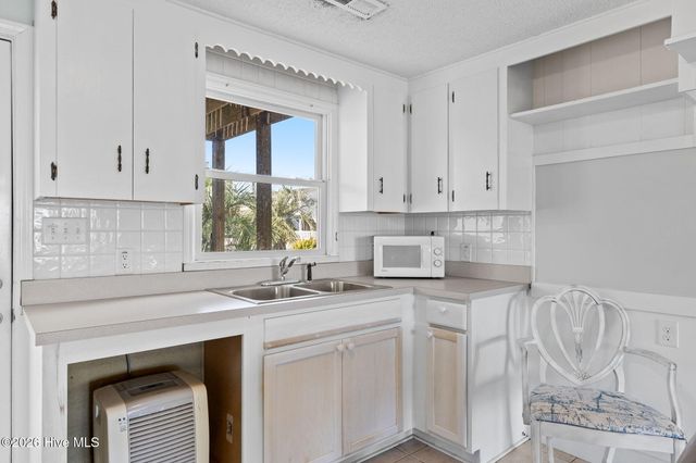 128 Charlotte Street, Holden Beach, NC 28462