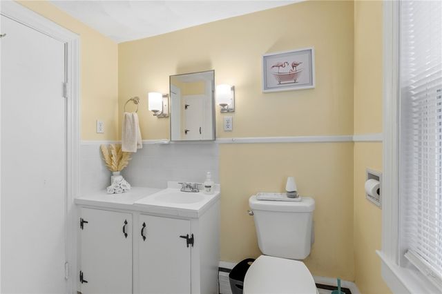 34 Platt Street, Bristol, RI 02809
