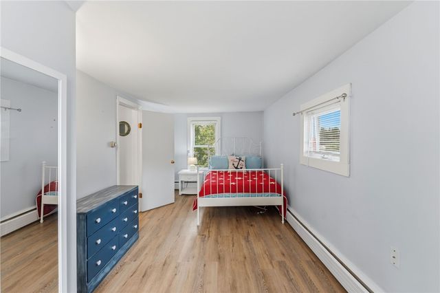 34 Platt Street, Bristol, RI 02809
