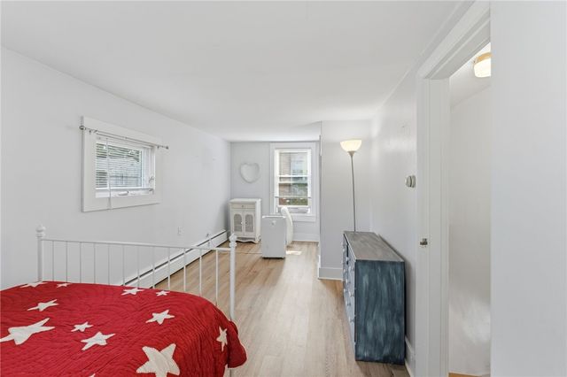 34 Platt Street, Bristol, RI 02809