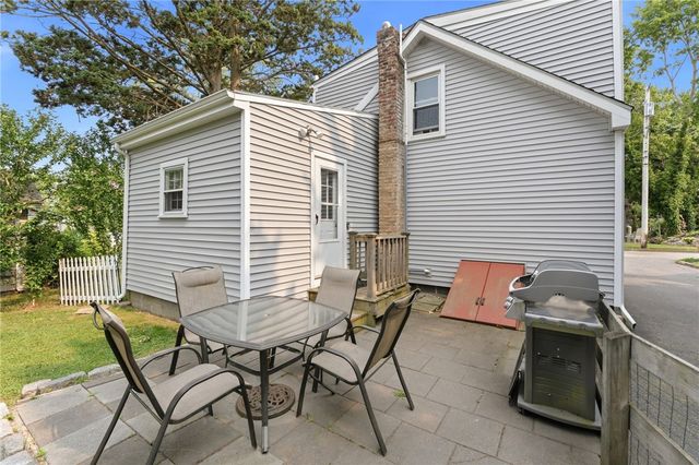 34 Platt Street, Bristol, RI 02809