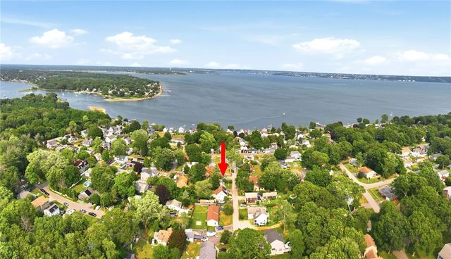 34 Platt Street, Bristol, RI 02809