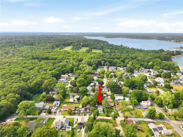 34 Platt Street, Bristol, RI 02809