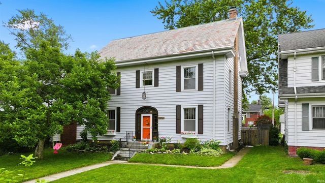 2706 West Drive, Fort Wayne, IN 46805