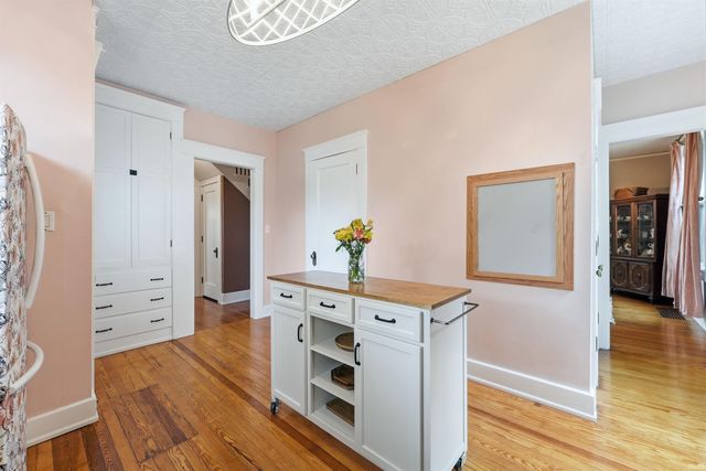 2706 West Drive, Fort Wayne, IN 46805