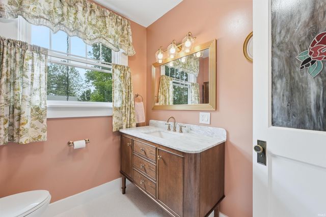 2706 West Drive, Fort Wayne, IN 46805