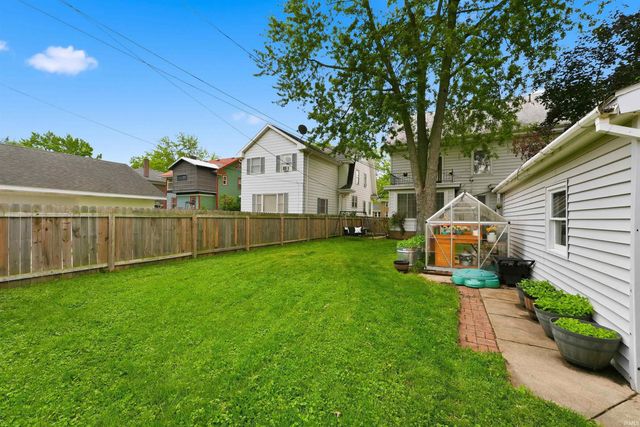 2706 West Drive, Fort Wayne, IN 46805